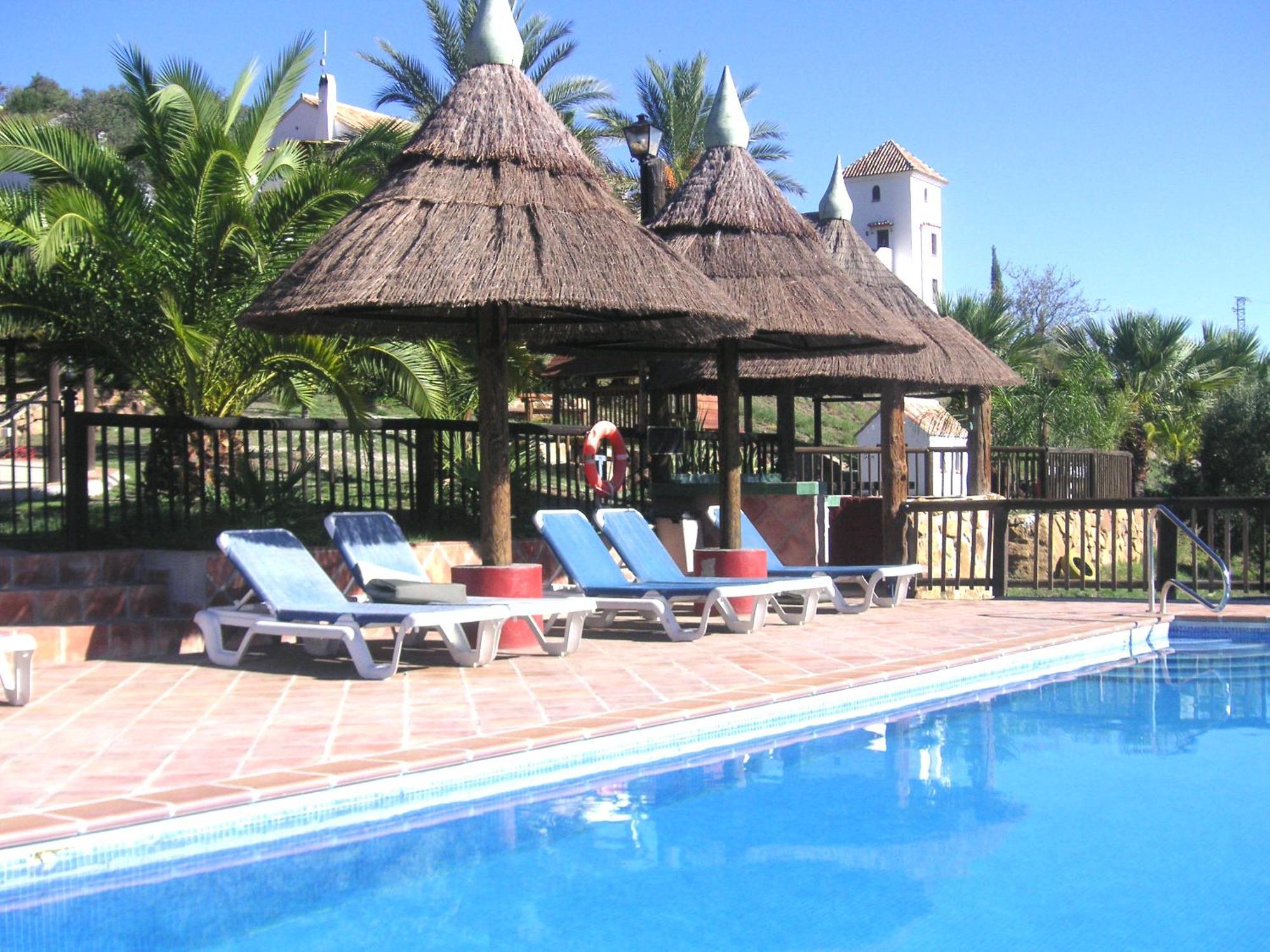Rural Cottage, With Pool & Optional Private 6 Guests Jacuzzi Tolox Buitenkant foto