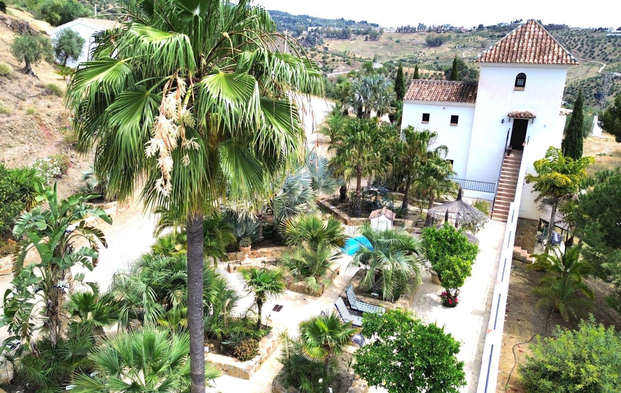 Rural Cottage, With Pool & Optional Private 6 Guests Jacuzzi Tolox Buitenkant foto