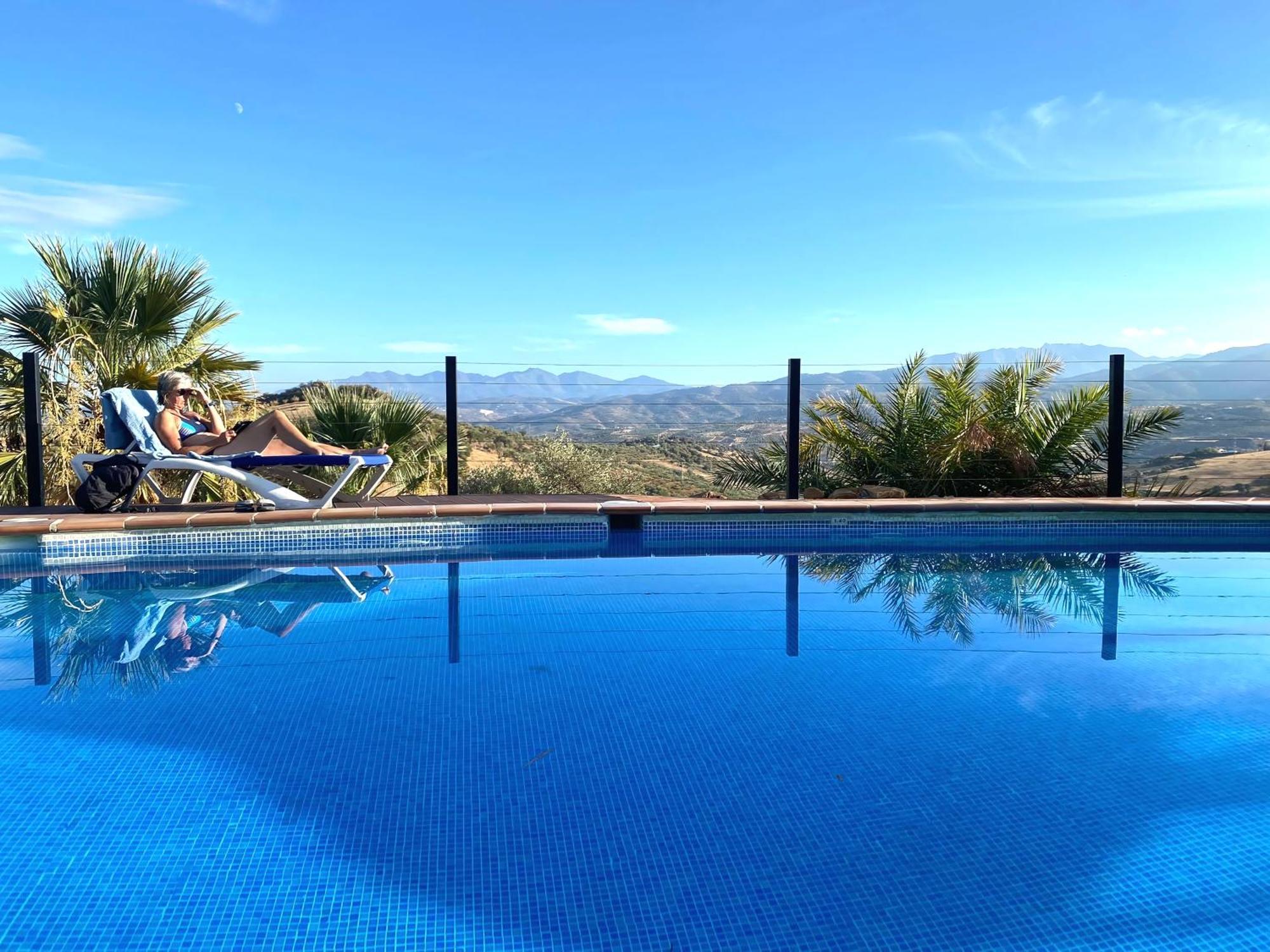 Rural Cottage, With Pool & Optional Private 6 Guests Jacuzzi Tolox Buitenkant foto