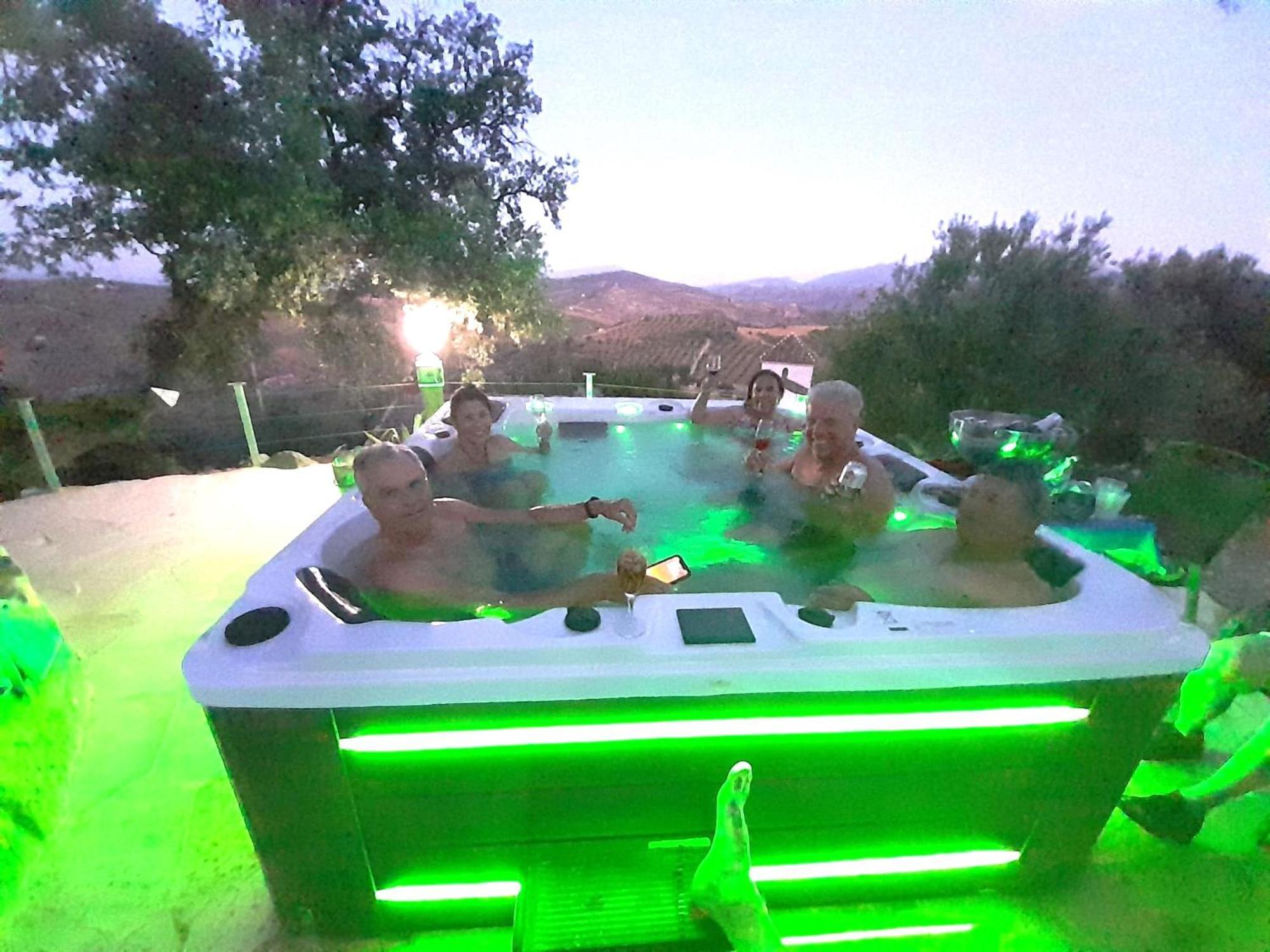 Rural Cottage, With Pool & Optional Private 6 Guests Jacuzzi Tolox Buitenkant foto